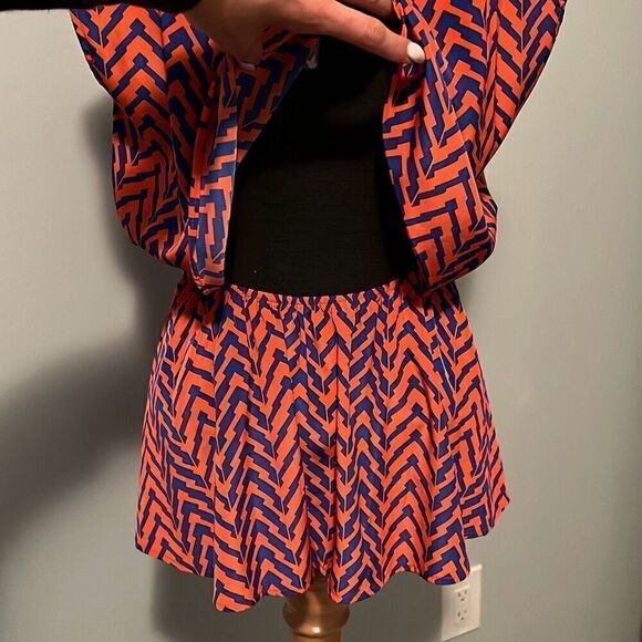 Anthropologie Paper Crane Women's Red Chevron Sleeveless Peplum Blouse - Picture 6 of 9